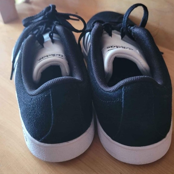 Adidas Kids Size 3 Shoes - Picture 3 of 5